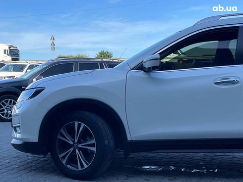Nissan X-Trail 2019 белый - фото 2