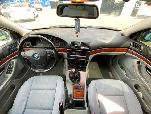 BMW 5 серия 2003 серый - фото 19