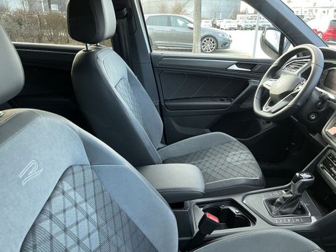 Volkswagen Tiguan 2022 - фото 24