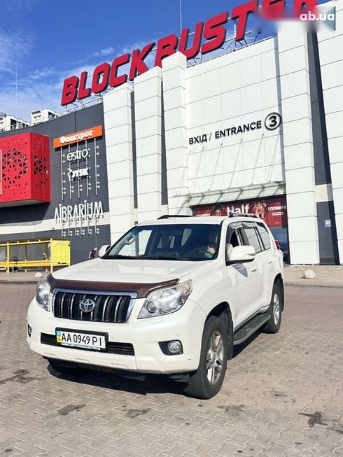 Toyota Land Cruiser Prado 2013 - фото 3