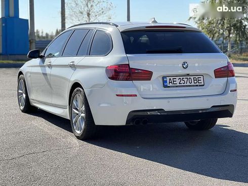 BMW 5 серия 2015 - фото 28