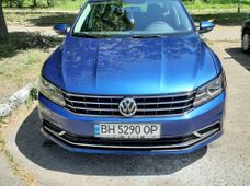 Продаж вживаних Volkswagen Passat 2016 року - купити на Автобазарі