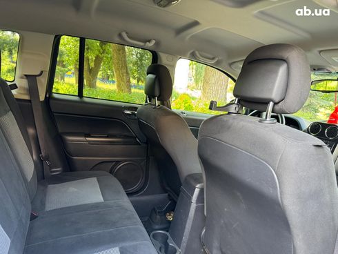 Jeep Compass 2016 серый - фото 21