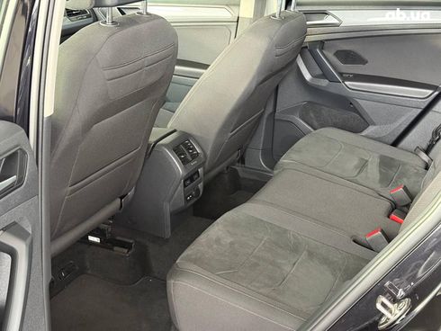 Volkswagen Tiguan 2021 черный - фото 16