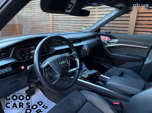 Audi E-Tron 2020 - фото 16