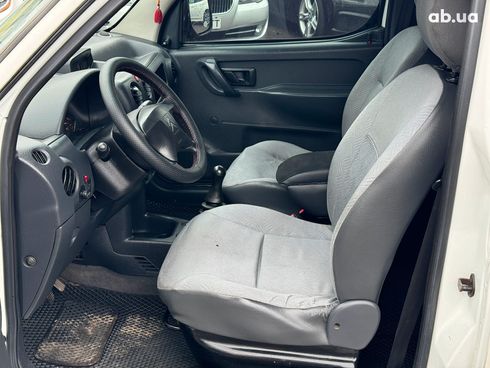 Citroёn Berlingo 2003 белый - фото 34