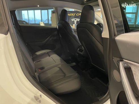 Tesla Model Y 2022 - фото 13