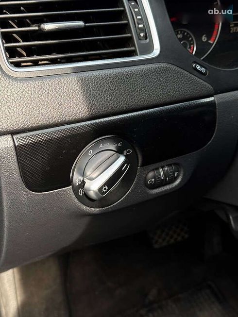 Volkswagen Jetta 2012 - фото 9