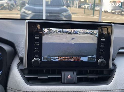 Toyota RAV4 2020 - фото 21