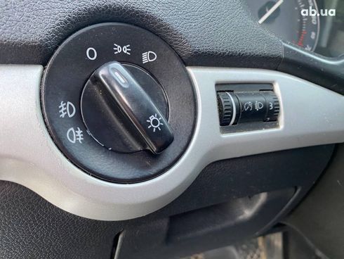 Skoda Octavia 2006 серый - фото 18