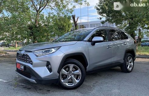 Toyota RAV4 2019 - фото 8