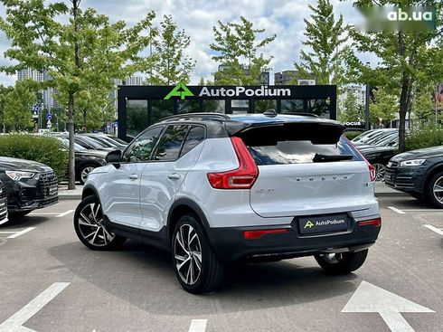 Volvo XC40 2021 - фото 9