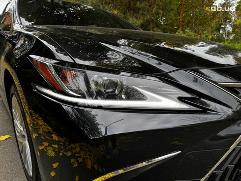 Lexus ES 2021 черный - фото 14
