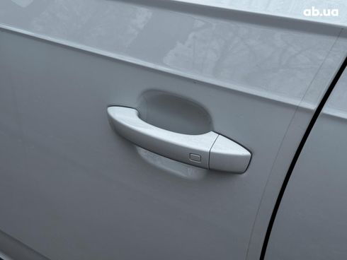 Audi Q7 2023 белый - фото 57