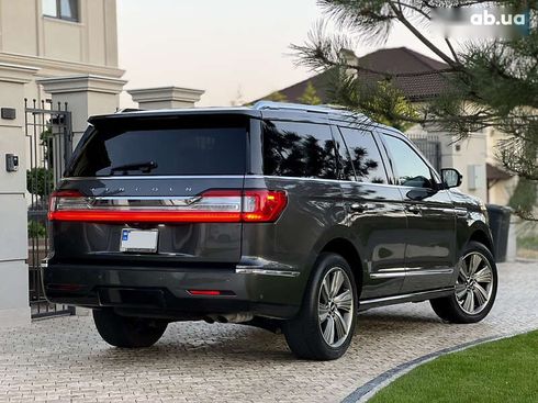 Lincoln Navigator 2018 - фото 16