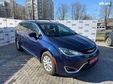 Продаж вживаних Chrysler Pacifica 2019 року у Луцьку - купити на Автобазарі