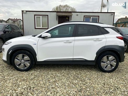 Hyundai Kona Electric 2021 - фото 16