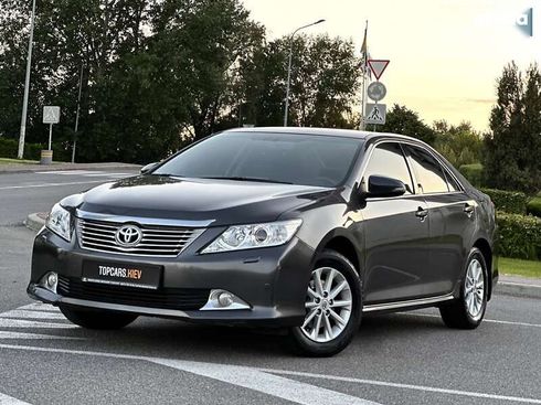 Toyota Camry 2011 - фото 17