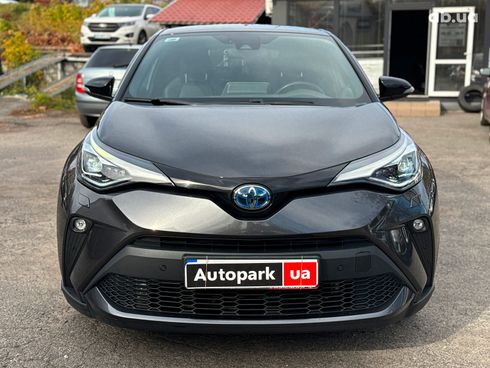 Toyota C-HR 2022 серый - фото 2
