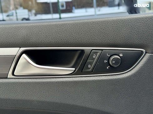 Volkswagen Passat 2017 - фото 22