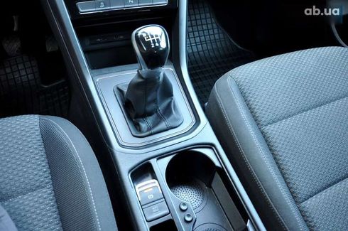 Volkswagen Touran 2020 - фото 30