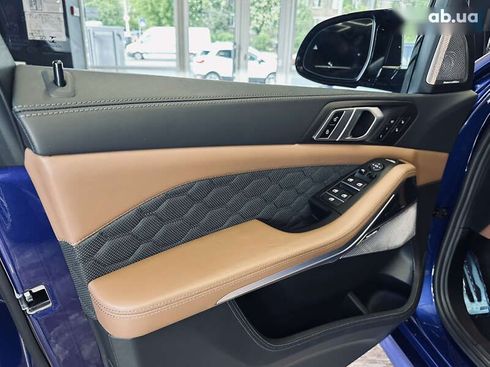 BMW X5 M 2022 - фото 27