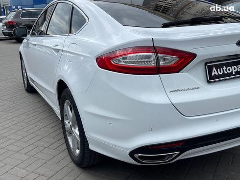 Ford Mondeo 2015 белый - фото 19