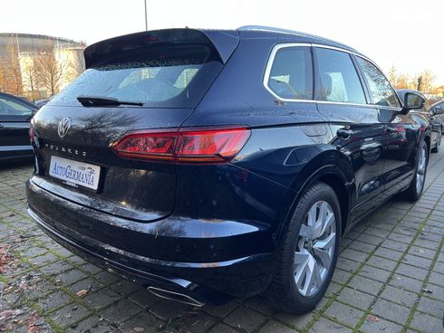 Volkswagen Touareg 2022 - фото 15