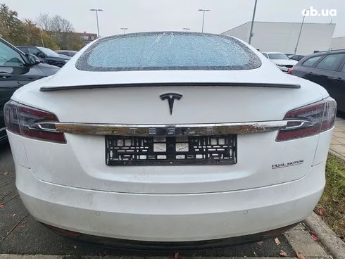 Tesla Model S 2020 белый - фото 4