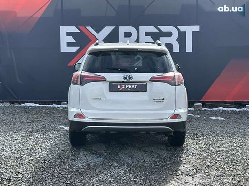 Toyota RAV4 2017 - фото 4