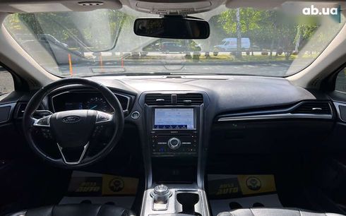 Ford Fusion 2020 - фото 12