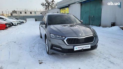 Skoda Octavia 2023 - фото 17