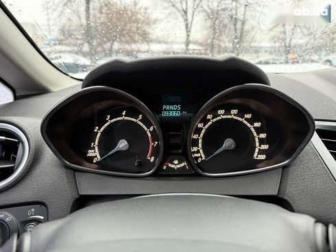 Ford Fiesta 2016 - фото 17