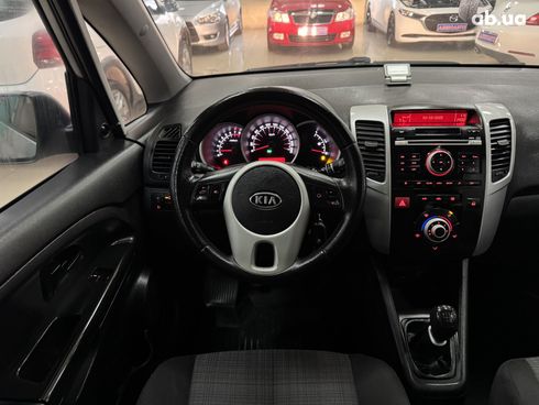 Kia Venga 2010 серый - фото 10