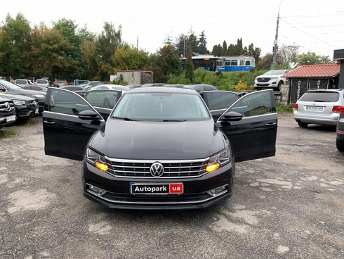Volkswagen Passat 2017 черный - фото 15