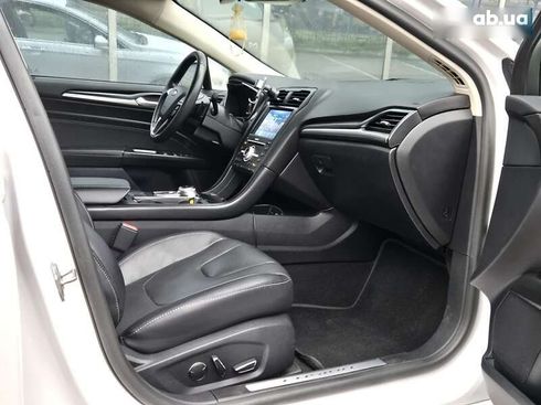 Ford Fusion 2019 - фото 10