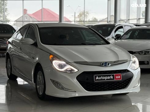 Hyundai Sonata 2013 белый - фото 3