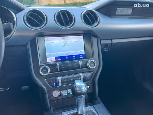 Ford Mustang 2019 красный - фото 42