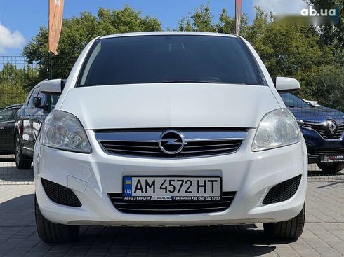 Opel Zafira 2009 - фото 4