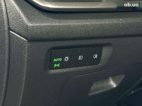 Skoda Octavia 2020 - фото 23