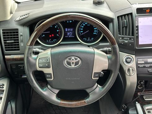 Toyota Land Cruiser 2008 серый - фото 75