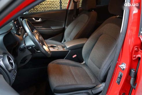 Hyundai Kona 2021 - фото 17