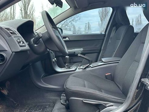 Volvo S40 2008 - фото 13