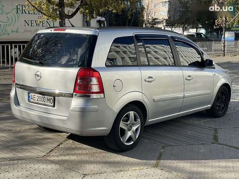 Opel Zafira 2008 - фото 9