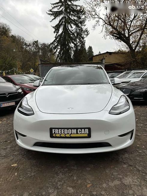 Tesla Model Y 2023 - фото 2