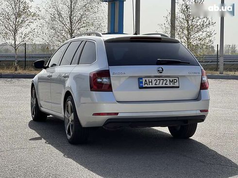 Skoda Octavia 2018 - фото 23