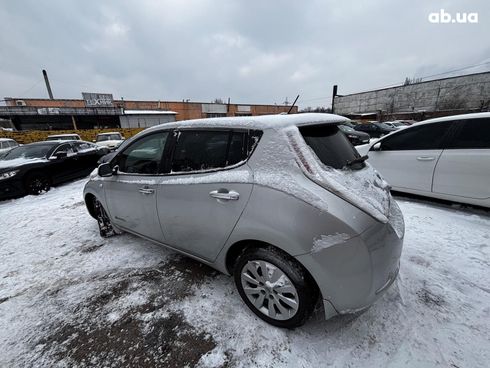 Nissan Leaf 2015 серый - фото 5