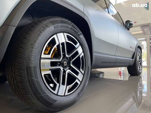Rivian R1S 2023 - фото 7