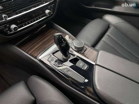 BMW 5 серия 2018 - фото 18