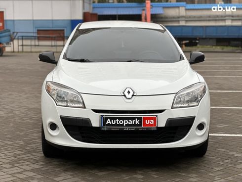 Renault Megane 2011 белый - фото 2